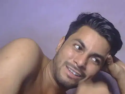 Stubborndesiboy 网络视讯表演