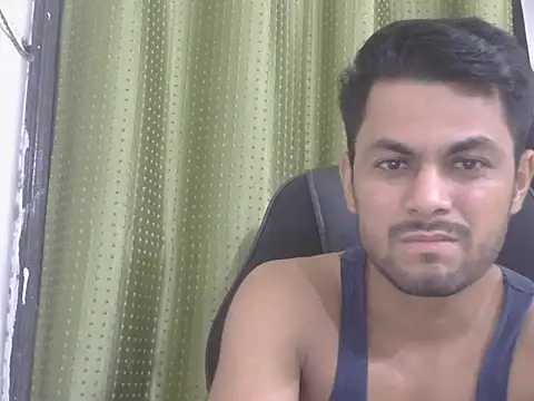 Pertunjukan Kamera Web Stubborndesiboy