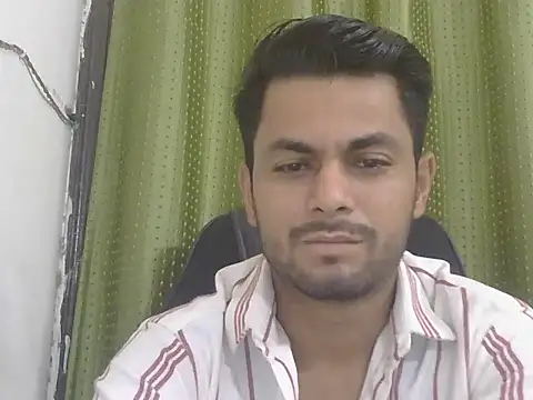 Show de Stubborndesiboy na webcam
