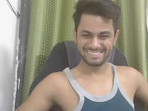 Show de Stubborndesiboy na webcam
