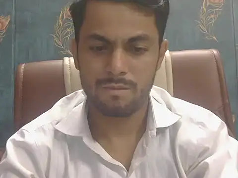 Stubborndesiboy 在線直播表演