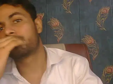 הופעת וובקאם של Stubborndesiboy