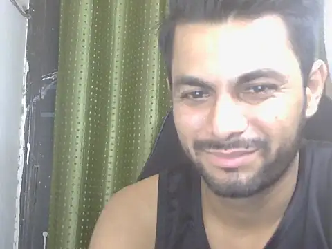 Stubborndesiboy 在線直播表演