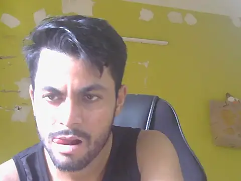 Stubborndesiboy 网络视讯表演