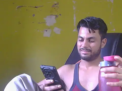 Stubborndesiboy – webcam-show