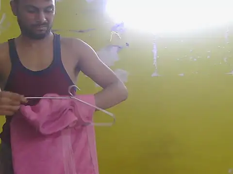 הופעת וובקאם של Stubborndesiboy