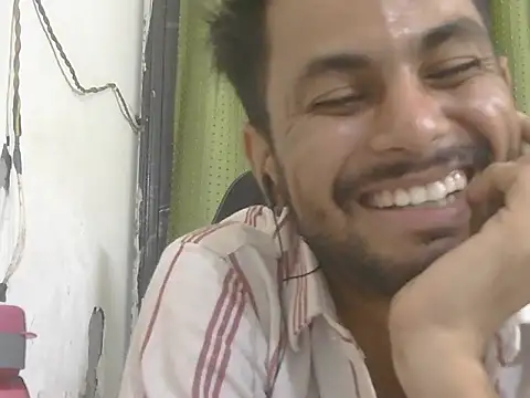Stubborndesiboy Adlı Modelin Web Kamerası Şovu