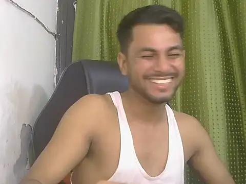 Stubborndesiboy Show in webcam