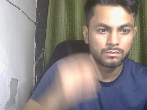 Stubborndesiboy 在線直播表演