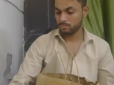 Stubborndesiboyのウェブカメラショー