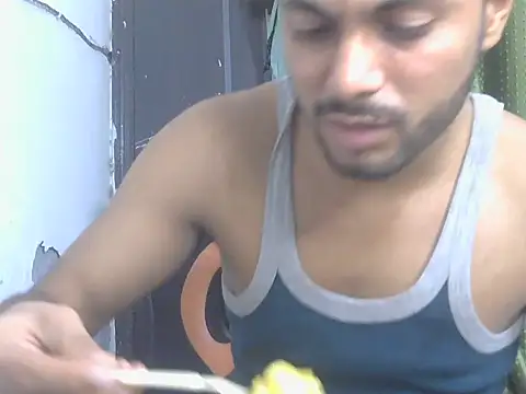 Stubborndesiboy 在線直播表演