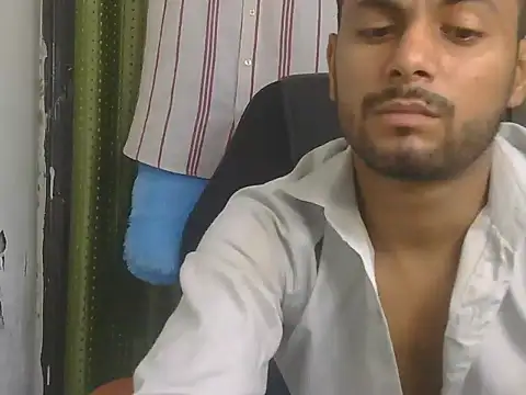 Stubborndesiboy's Webcam Show