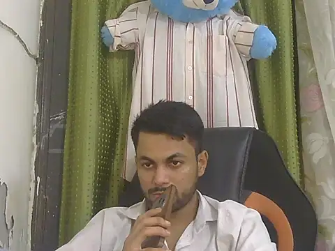 Stubborndesiboy 网络视讯表演