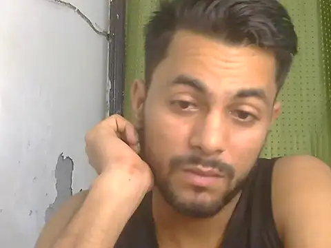 Stubborndesiboy Show Webcam