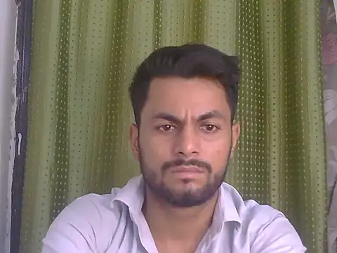 Stubborndesiboy Chat XXX live