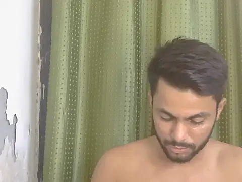 Stubborndesiboy 即時 XXX 聊天