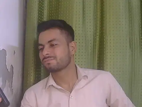 Stubborndesiboy 在線直播表演