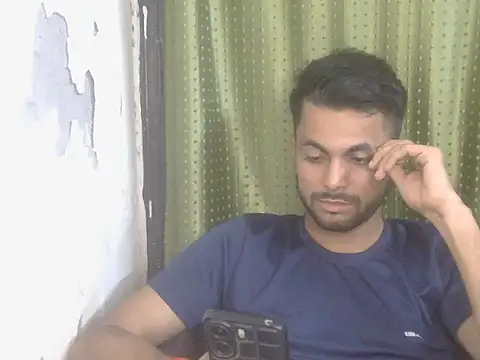 Stubborndesiboy 网络视讯表演