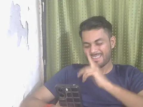 Show de Stubborndesiboy na webcam