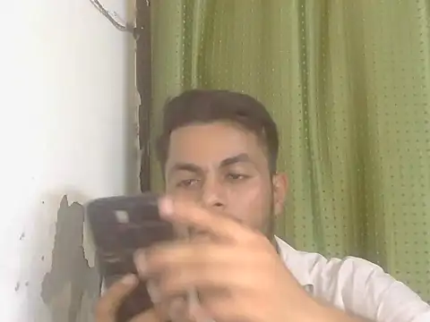 Stubborndesiboy Show Webcam