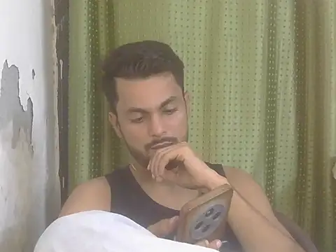 Stubborndesiboy webcam show