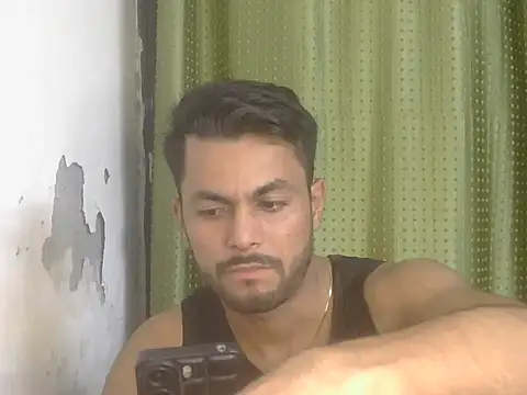 Stubborndesiboy Webcam-Show