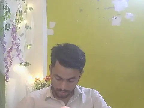 Stubborndesiboy webcam show