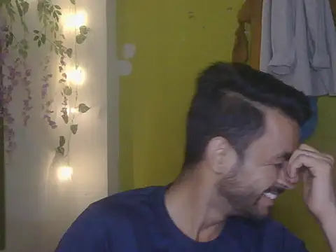 Вебкам-шоу Stubborndesiboy