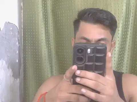 Stubborndesiboy – webcam-show