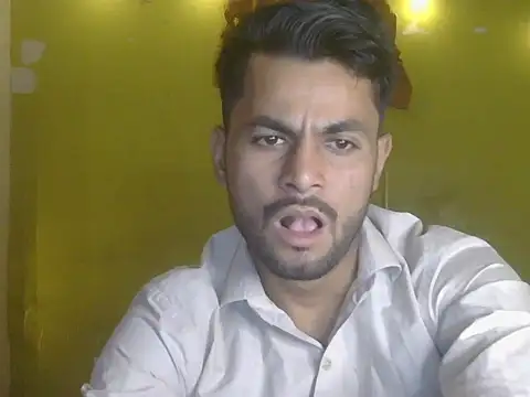 عرض كام Stubborndesiboy