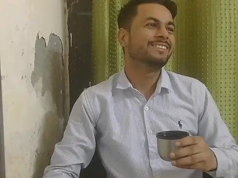 הופעת וובקאם של Stubborndesiboy