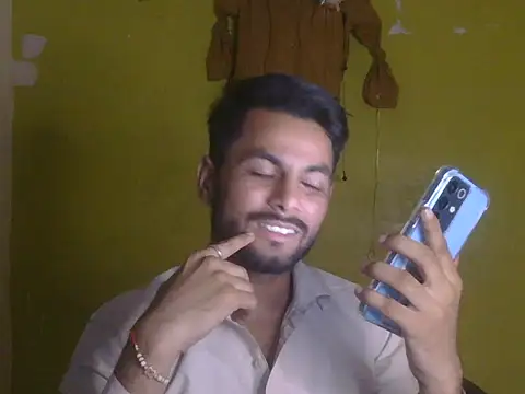 Stubborndesiboy – webcam-show