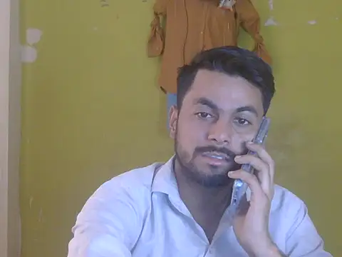 Stubborndesiboy's Webcam Show