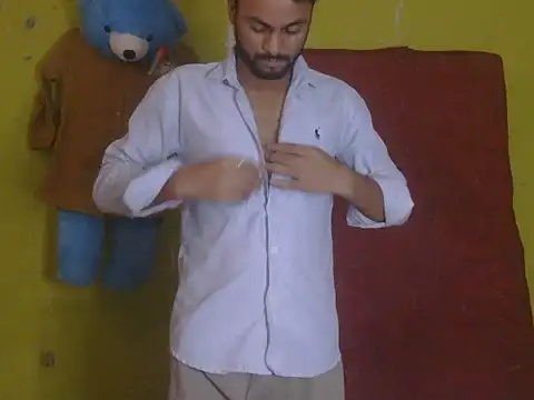 Stubborndesiboy's Webcam Show
