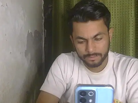 Stubborndesiboy Show in webcam