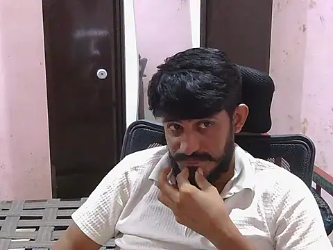 הופעת וובקאם של HotXKrish