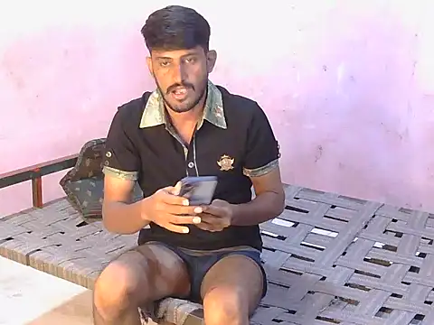 HotXKrish 在線直播表演