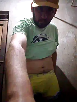Lujor: διαδικτυακό σόου στην κάμερα