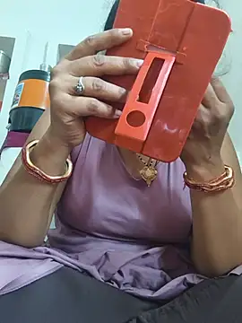 Mohni_love – live chatrum