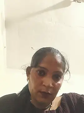 Mohni_love 网络视讯表演