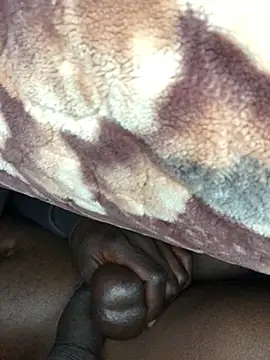 Big_B_Cock_1: διαδικτυακό σόου στην κάμερα