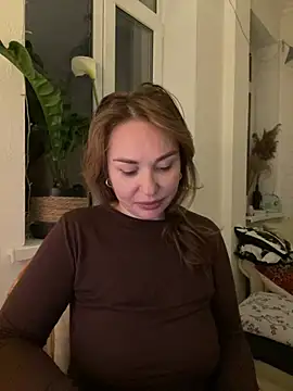 Syverelle Adlı Modelin Canlı XXX Sohbeti