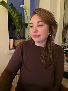 Syverelle Adlı Modelin Canlı XXX Sohbeti