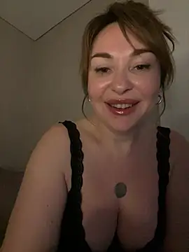 Syverelle Chat XXX live