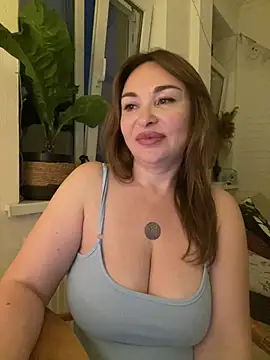 Syverelle Adlı Modelin Canlı Sohbet Odası