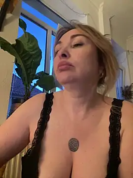 צ'אט XXX בשידור חי של Syverelle