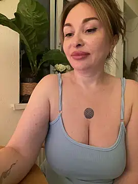 Syverelle Live XXX Chat