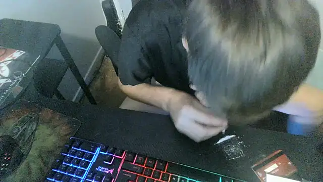 Partyguy92 webkamerás műsora