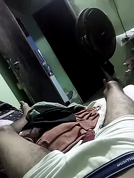 Show de pissedoffangel na webcam