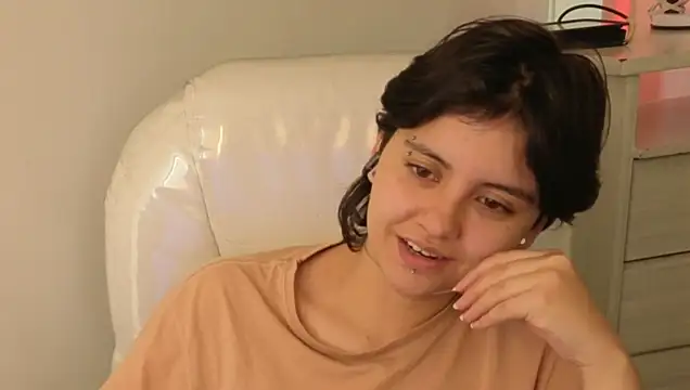 Nathaly_ds Adlı Modelin Canlı XXX Sohbeti